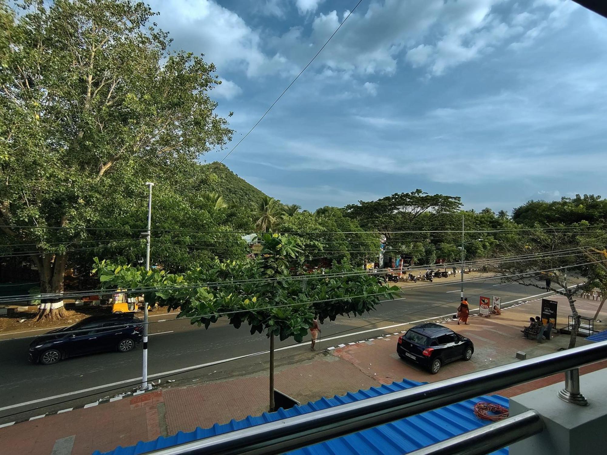 Athma Aruna Residency - Mountain View Rooms ติรุวันนามาลัย ภายนอก รูปภาพ